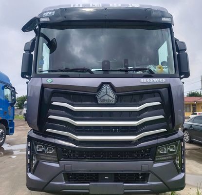 2024 Heavy Duty HOWO 6X4/4X4 10/8 Roue utilisée à traction Tête de camion de transport avec pneus