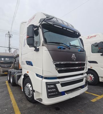 Paiement initial Sinotruk HOWO Camions pour acheteurs internationaux en mode allumage électrique