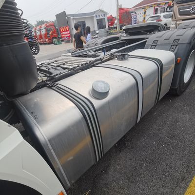 Camion lourd à aspiration naturelle Sinotruk 6X4 Votre solution de transport ultime