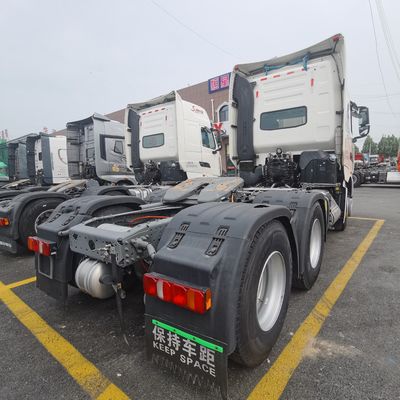 Camion lourd à aspiration naturelle Sinotruk 6X4 Votre solution de transport ultime