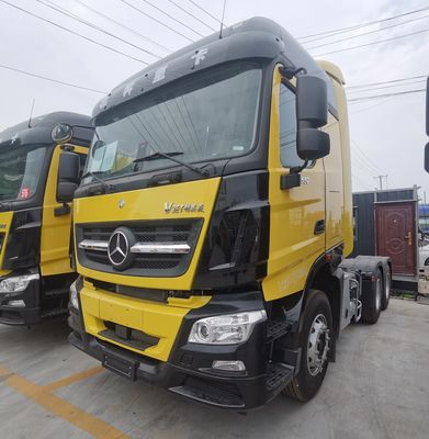 692.00cm * 255.00cm * 385.00cm Traction avec le camion de fret et les pneus Beiben 430HP