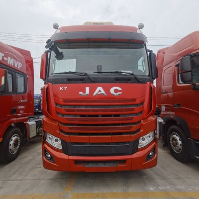 Camion JAC 6X4 avec réservoir de carburant de 600L Design pneumatique sans tube 351-450hp