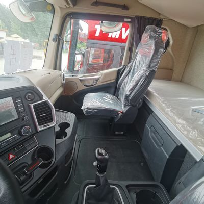 Camion JAC 6X4 avec réservoir de carburant de 600L Design pneumatique sans tube 351-450hp
