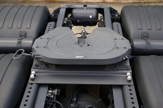 Scania′s National VI 450 HP Heavy-Duty Truck G-Series 6X2r Tractor Model