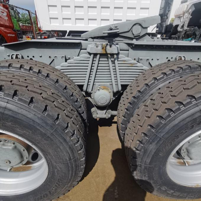 China National Heavy Duty Truck Group′s HOWO Tractor Truck