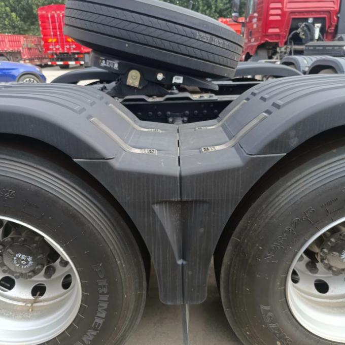 2024 China′s New Dongfeng Tianlong 6X4LNG Gas Powered Tractor Truck, Suitable for Various Transportation Applications